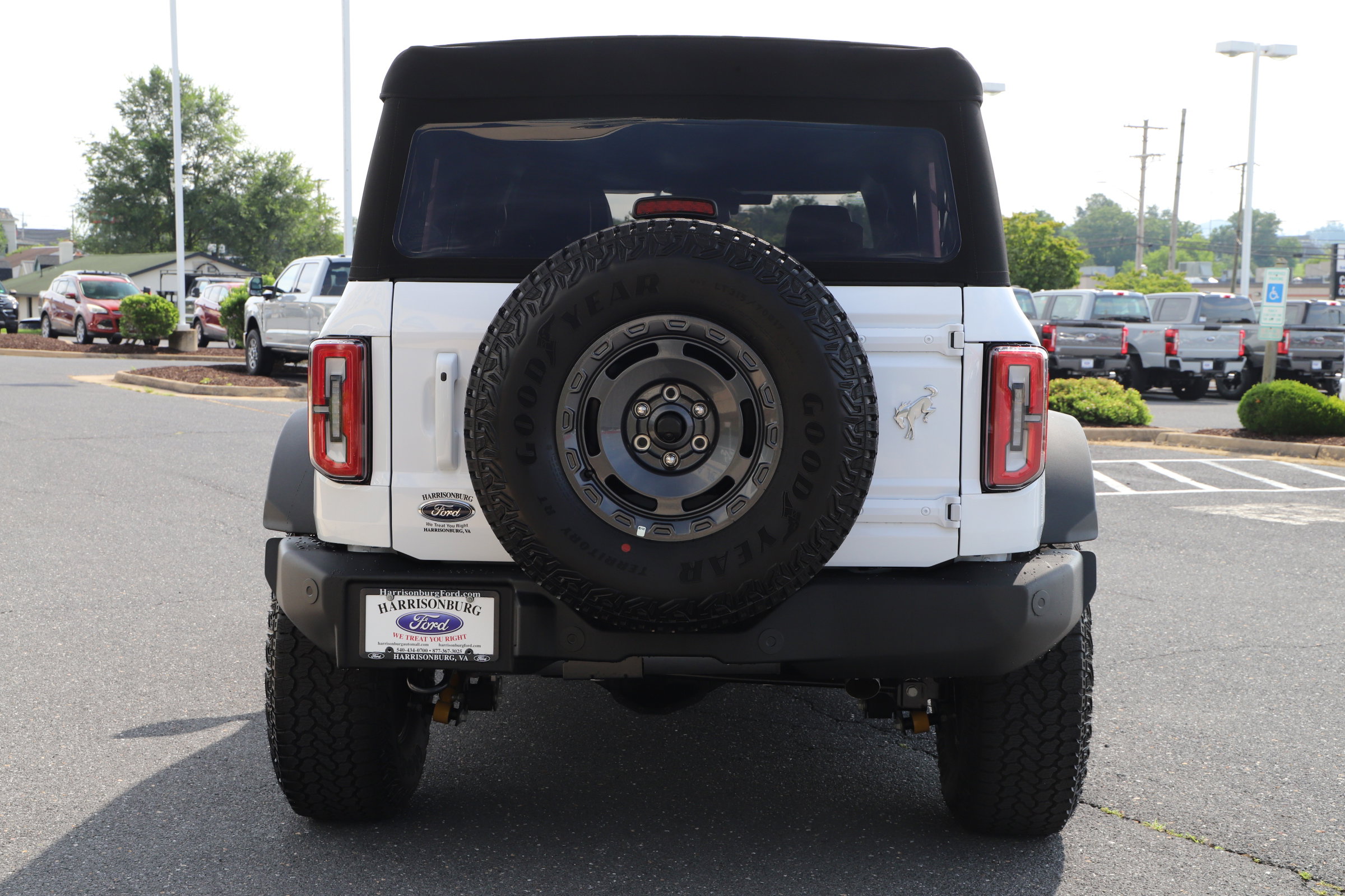 2025 Ford Bronco Outer Banks photo 5