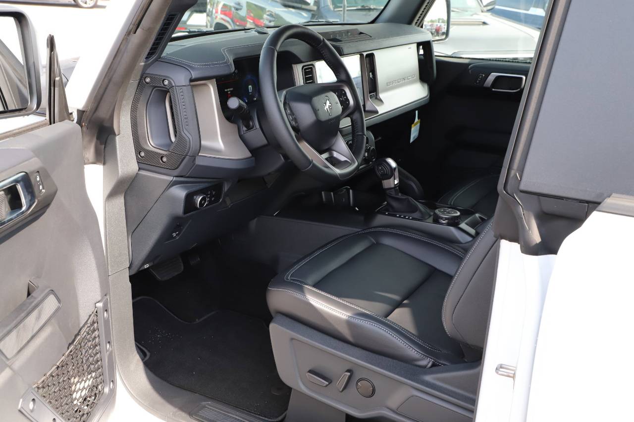 2025 Ford Bronco 4-Door Outer Banks - Photo 14