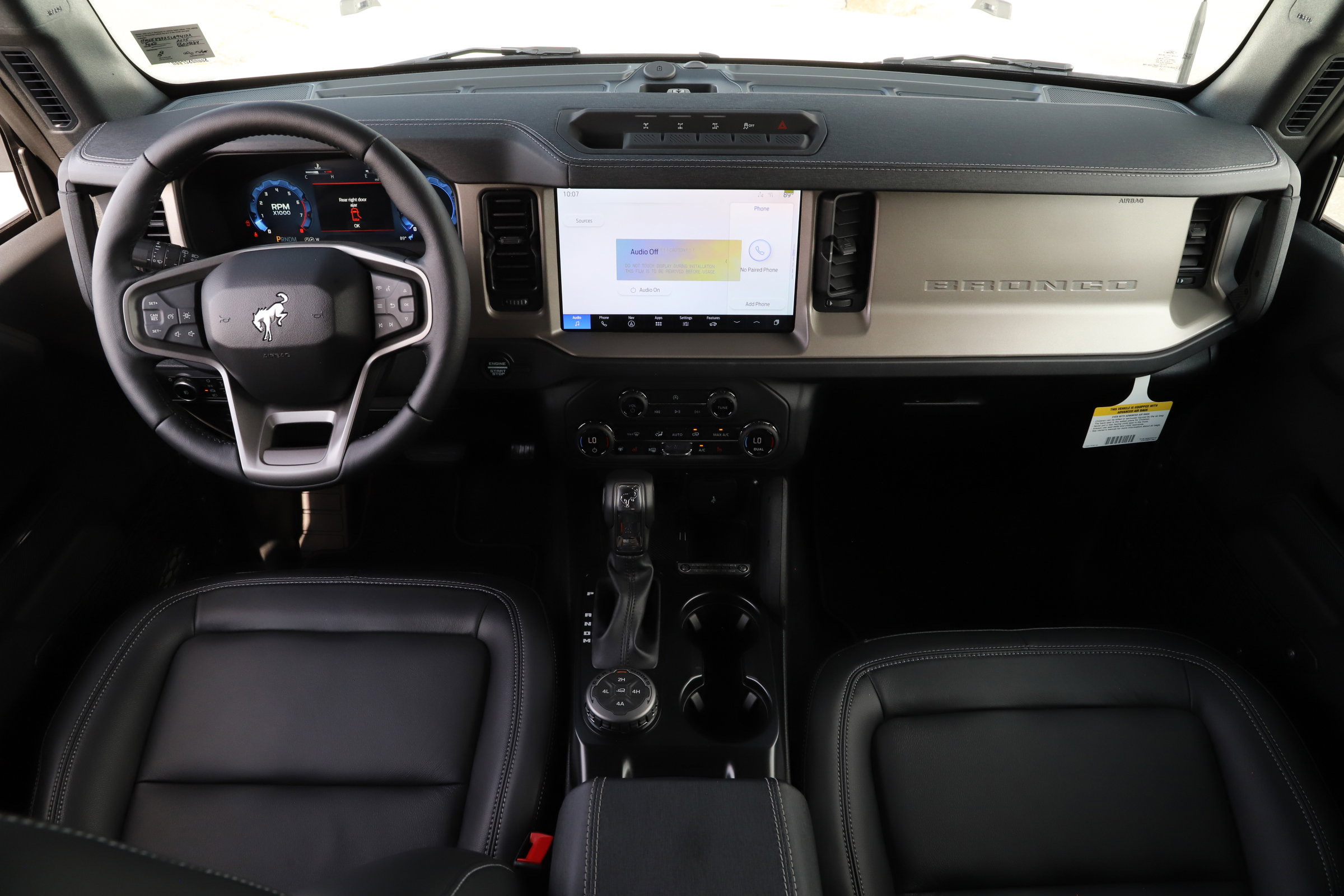 2025 Ford Bronco Outer Banks photo 18