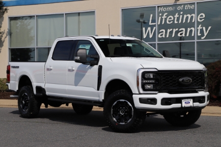 2025 Ford Super Duty F-350 SRW XLT