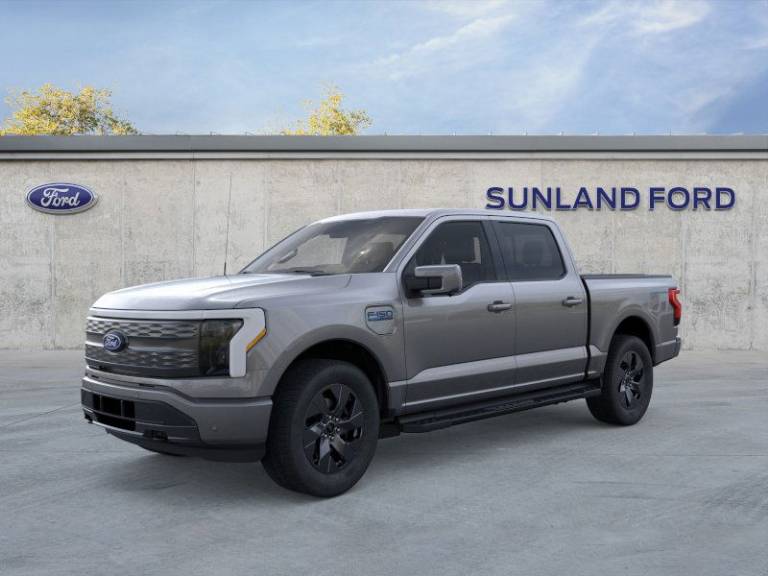 2025 Ford F-150 Lightning LARIAT