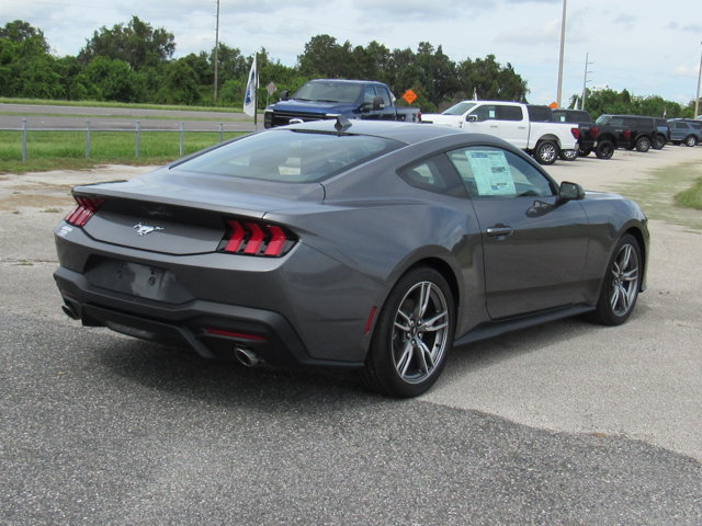 2025 Ford Mustang photo 19