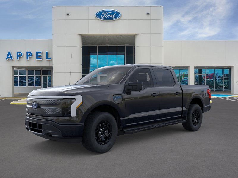 2025 Ford F-150 Lightning XLT photo 17