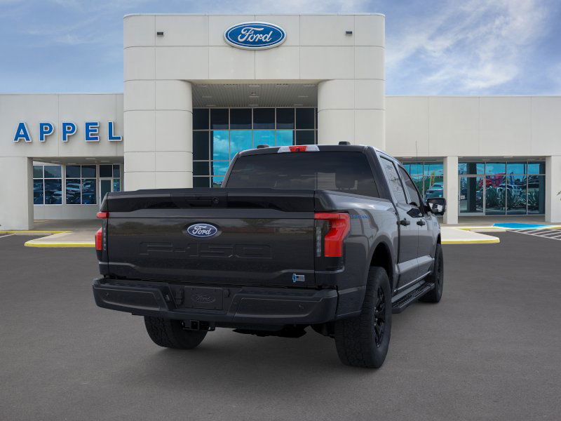 2025 Ford F-150 Lightning XLT photo 3