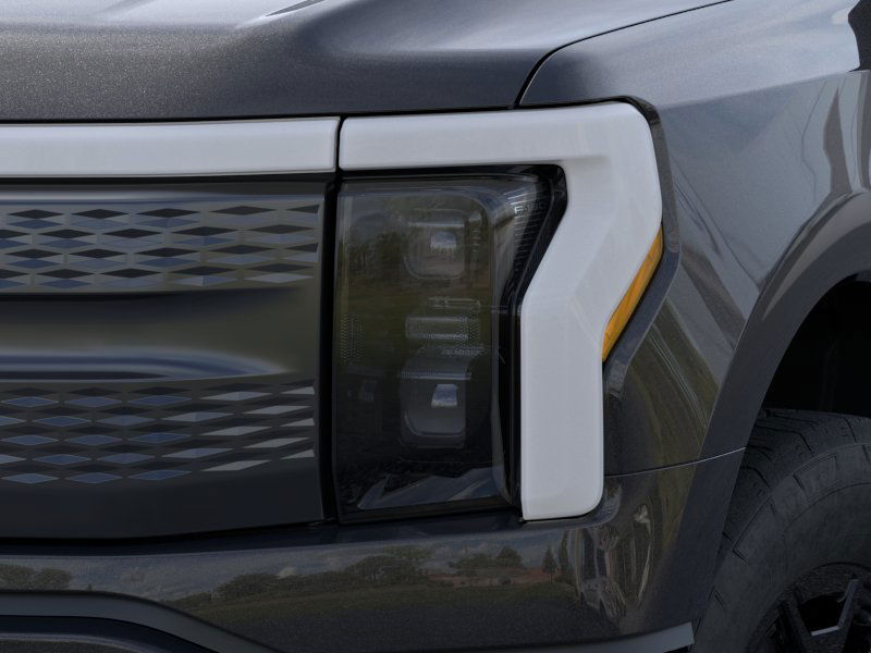 2025 Ford F-150 Lightning XLT photo 12