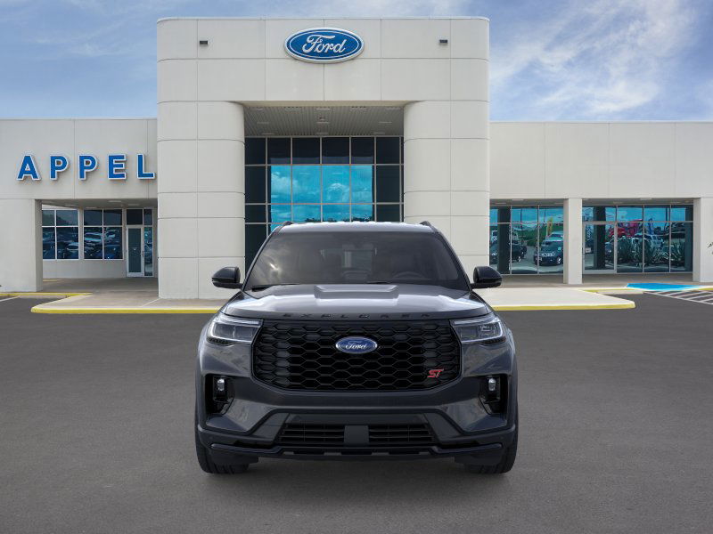 2025 Ford Explorer ST photo 4