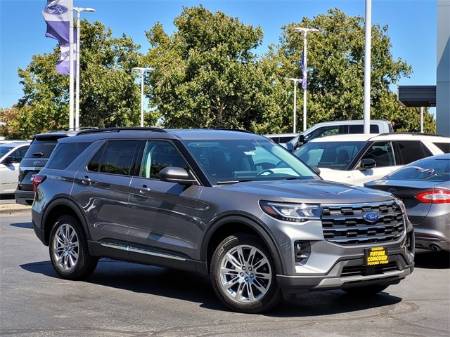 2025 Ford Explorer Active