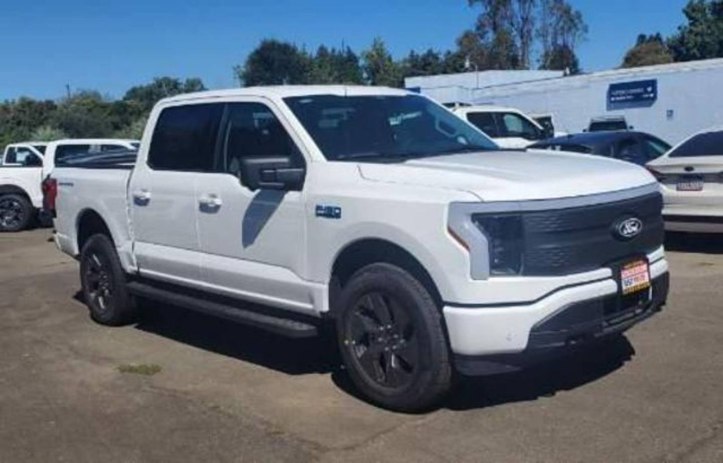 2025 Ford F-150 Lightning Flash's photo