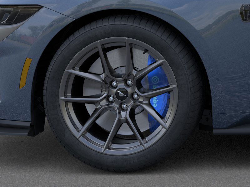 2025 Ford Mustang Dark Horse photo 17
