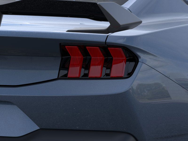 2025 Ford Mustang Dark Horse photo 19