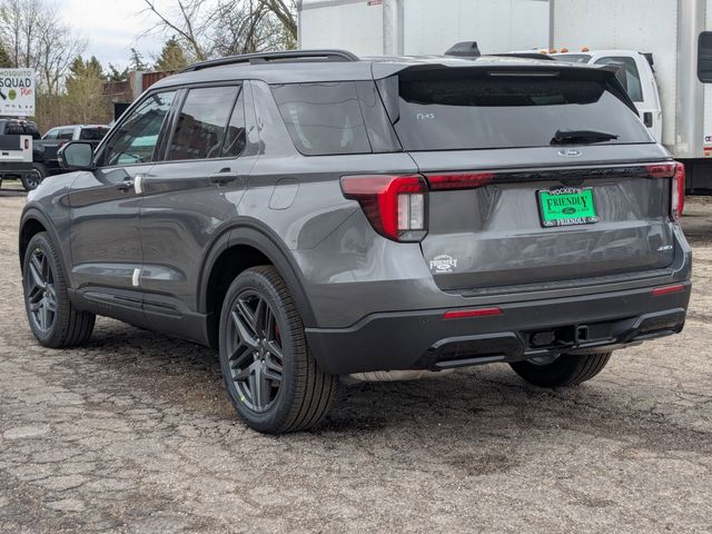 2025 Ford Explorer ST-Line photo 3