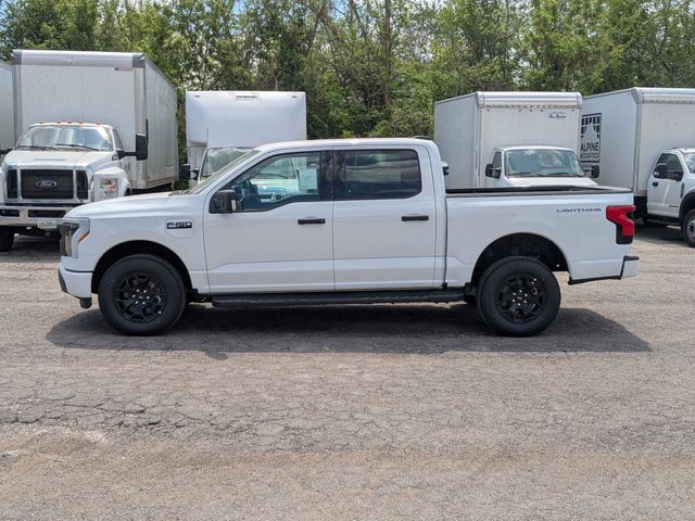 2025 Ford F-150 Lightning XLT photo 5