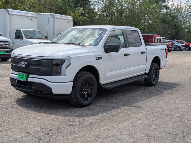 2025 Ford F-150 Lightning XLT photo 6