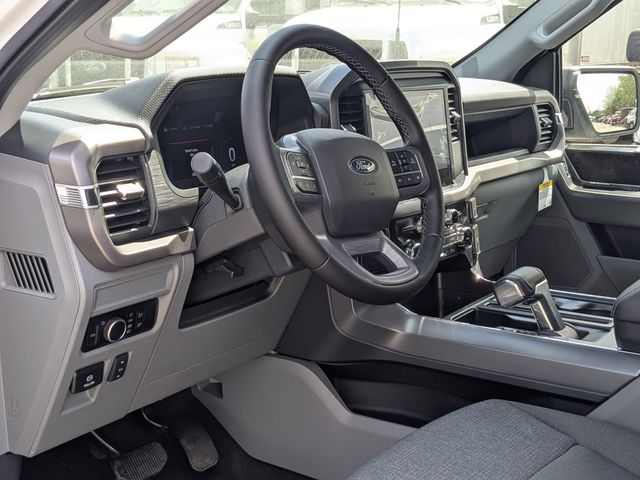 2025 Ford F-150 Lightning XLT photo 11
