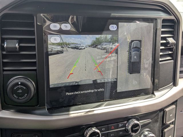 2025 Ford F-150 Lightning XLT photo 17