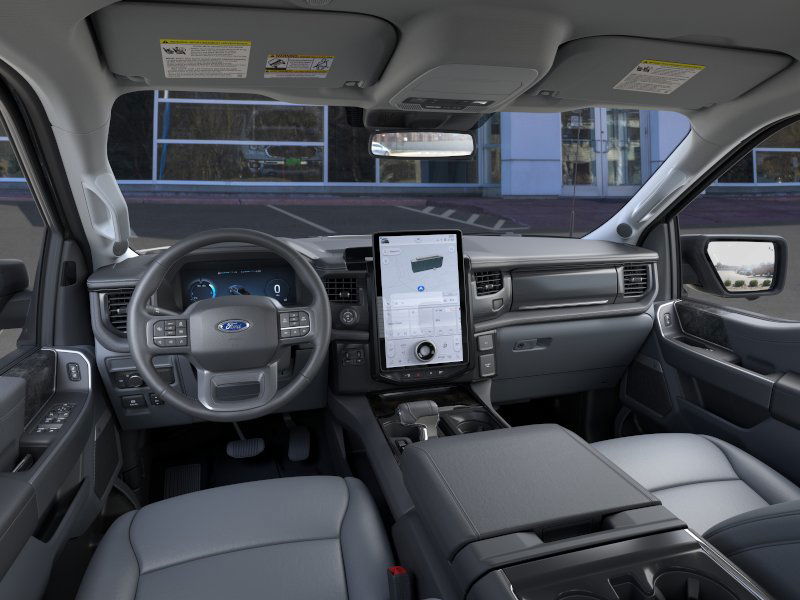 2025 Ford F-150 Lightning photo 9