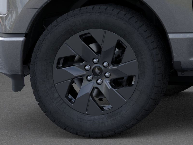 2025 Ford F-150 Lightning photo 19