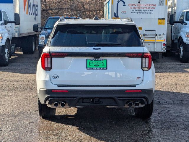2025 Ford Explorer ST photo 4