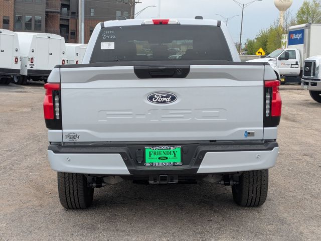 2025 Ford F-150 Lightning photo 3
