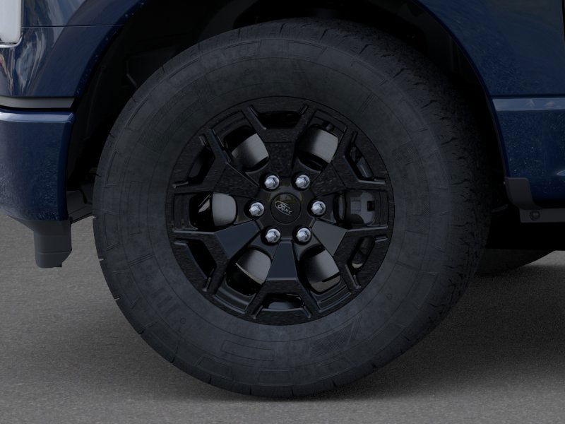 2025 Ford F-150 Lightning XLT photo 18