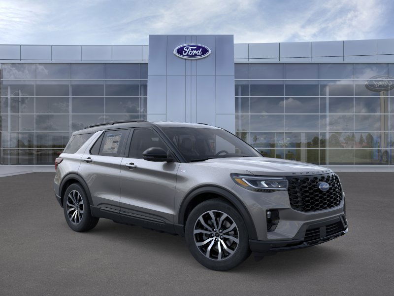 2025 Ford Explorer ST-Line photo 7