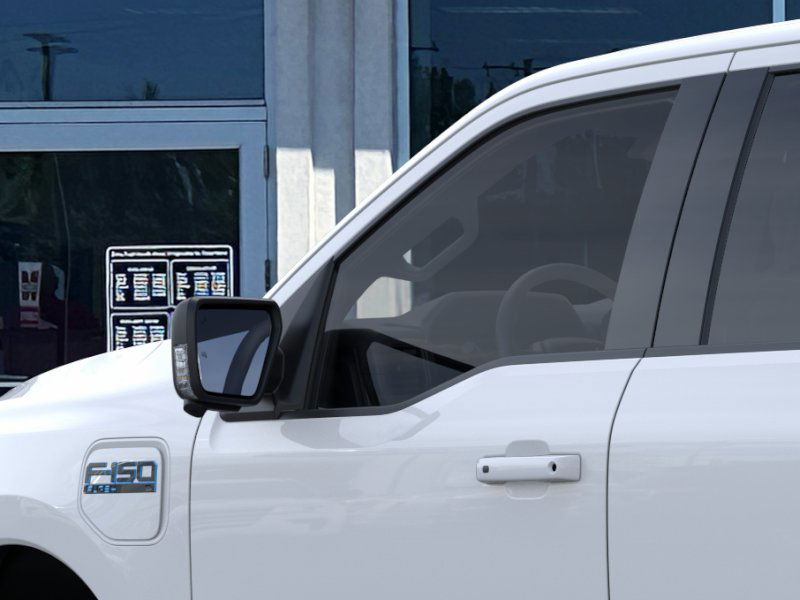 2025 Ford F-150 Lightning photo 16