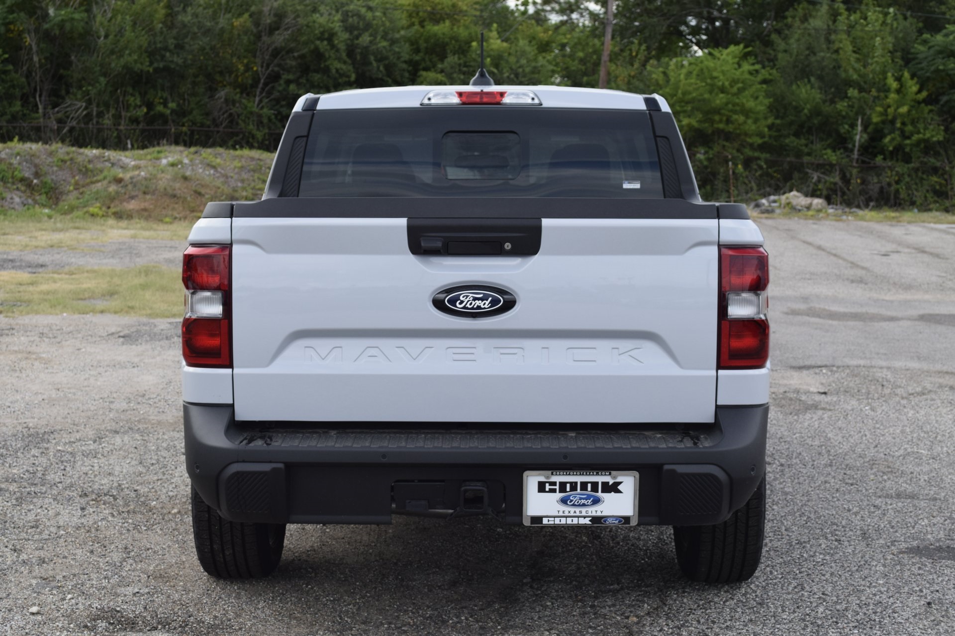 2025 Ford Maverick Lariat photo 2