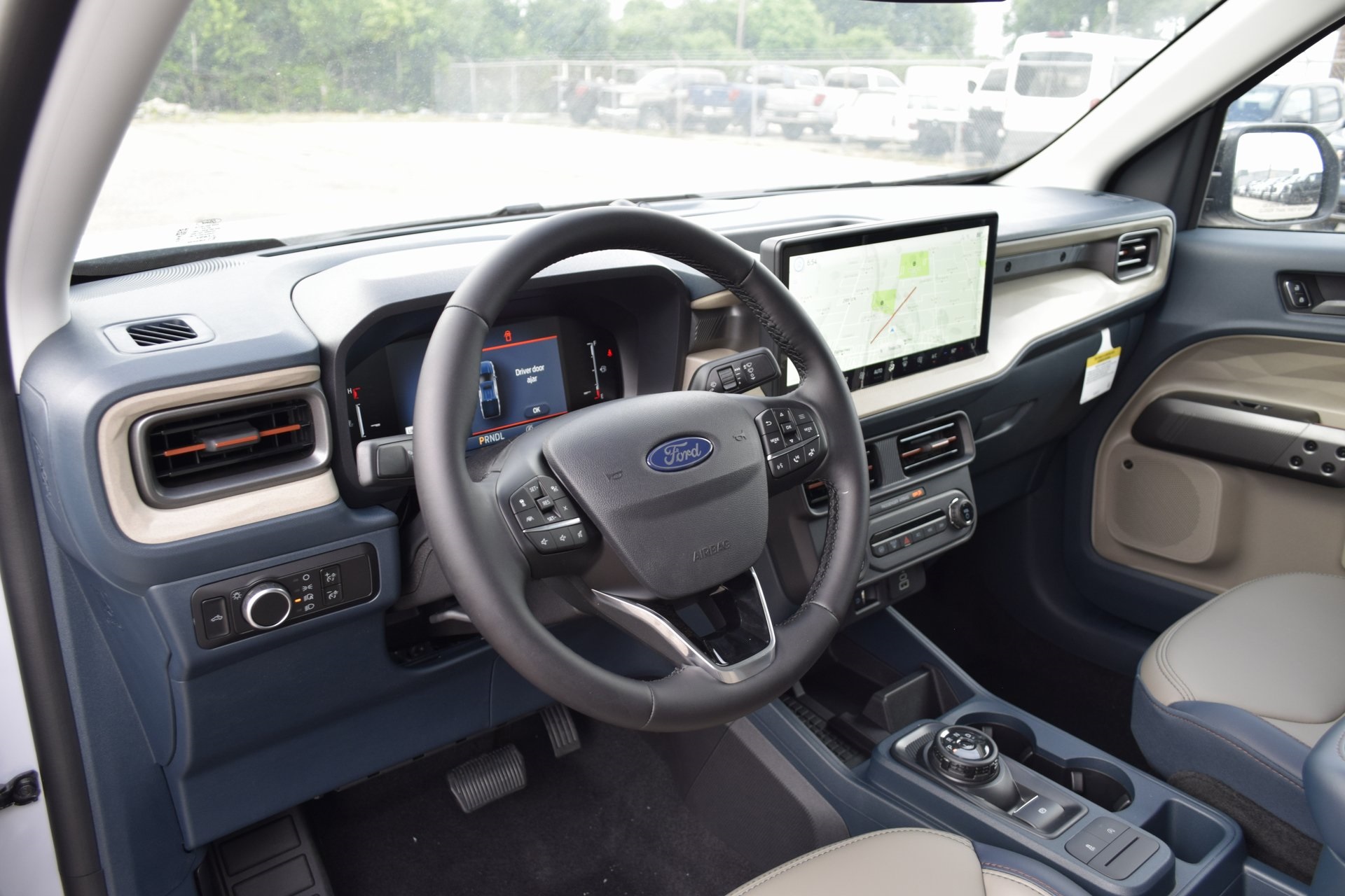 2025 Ford Maverick Lariat photo 14