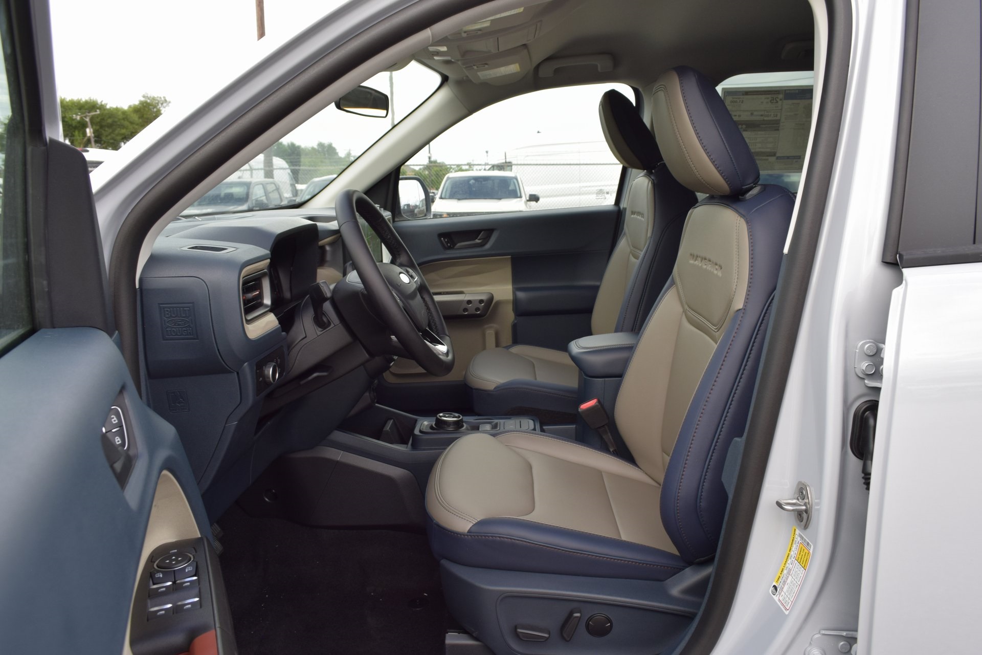 2025 Ford Maverick Lariat photo 15