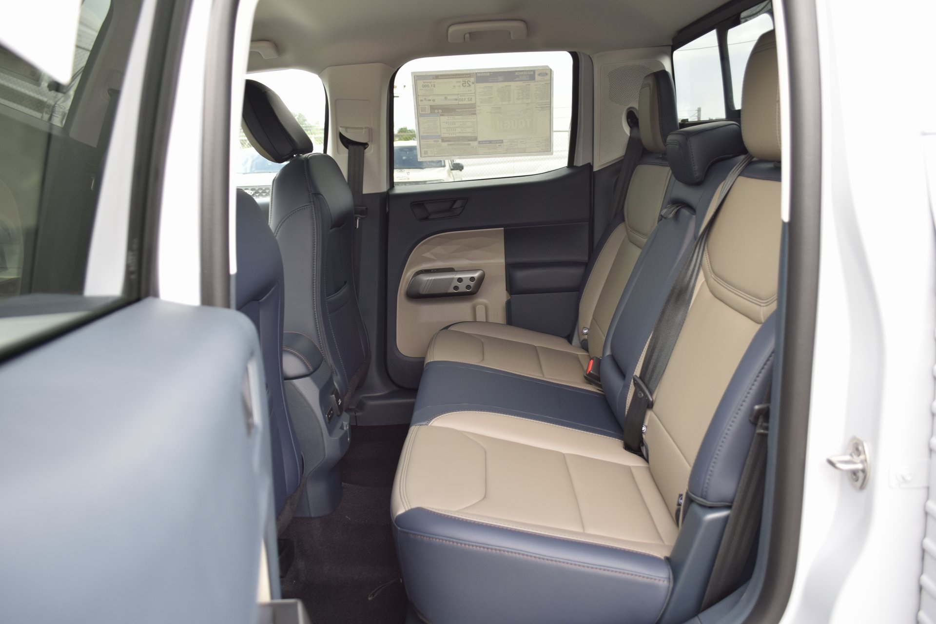2025 Ford Maverick Lariat photo 17