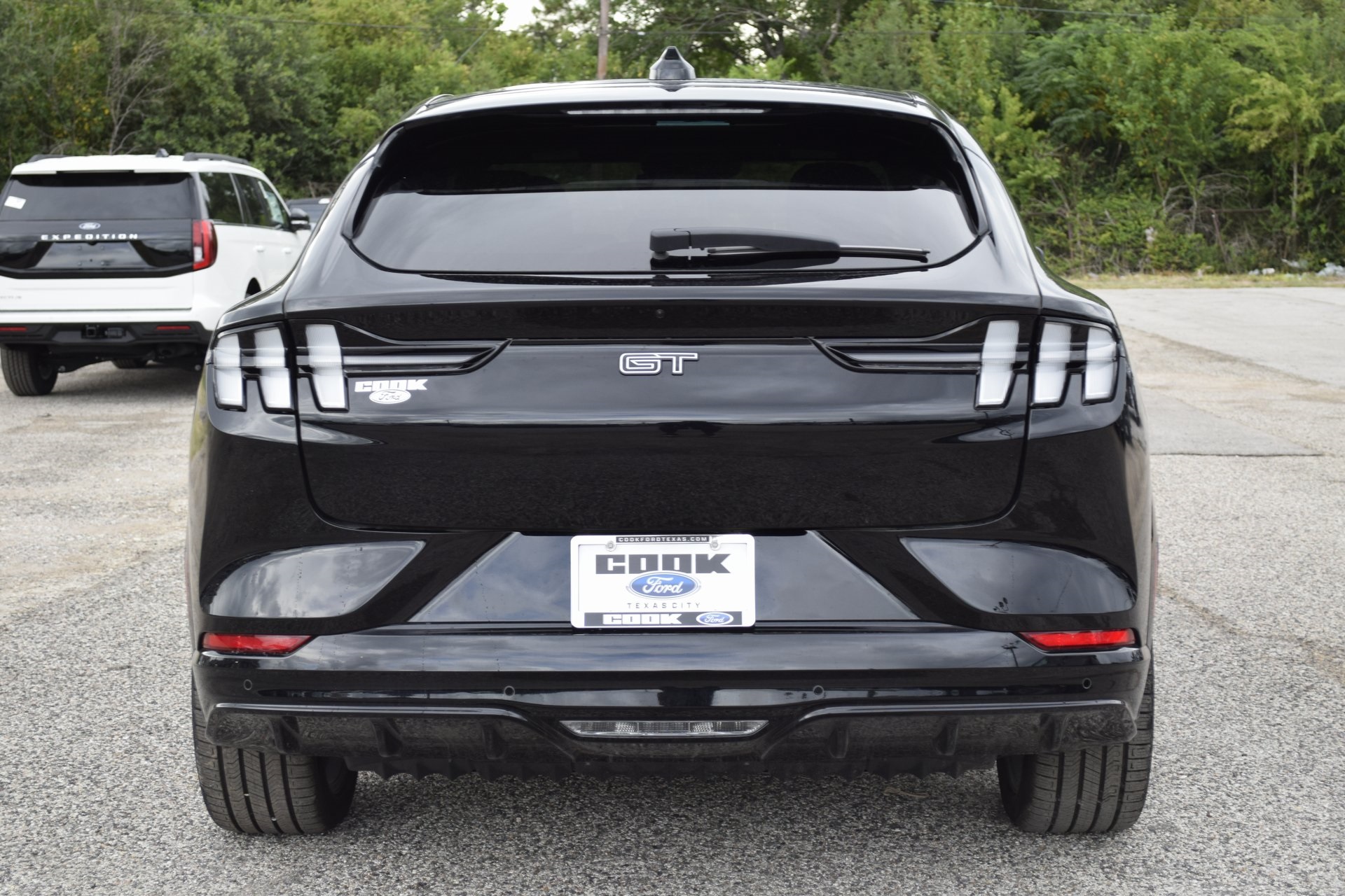 2025 Ford Mustang Mach-E GT photo 2