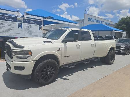 2021 RAM 3500 Laramie