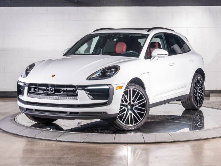 2025 Porsche Macan