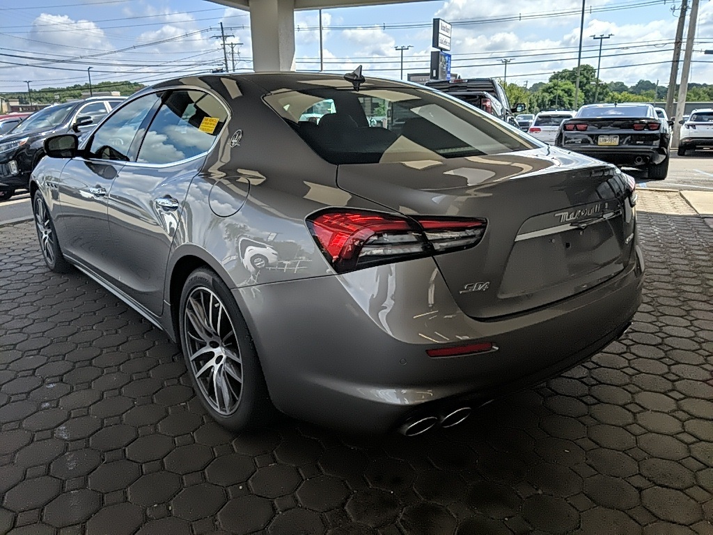 2021 Maserati Ghibli S Q4 photo 4
