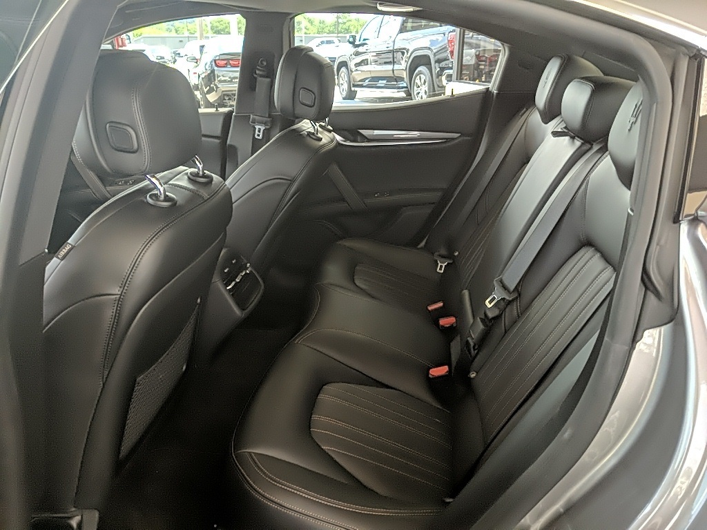 2021 Maserati Ghibli S Q4 photo 8