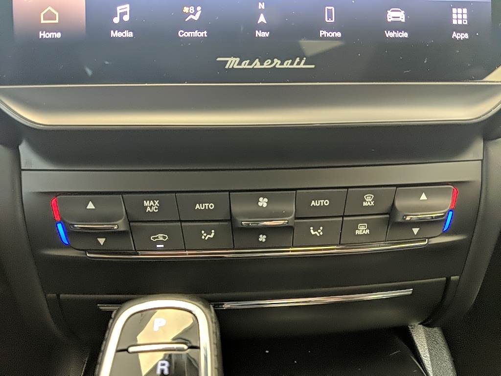 2021 Maserati Ghibli S Q4 photo 12