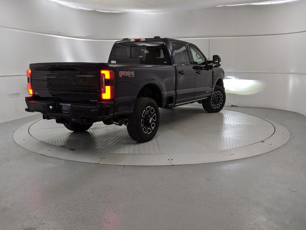 2025 Ford F-350 Platinum photo 3