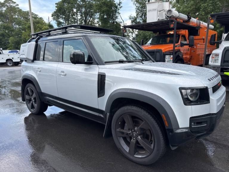 2023 Land Rover Defender 110 X-Dynamic SE