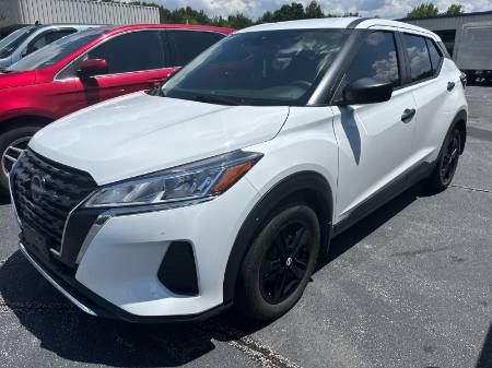 2022 Nissan Kicks S