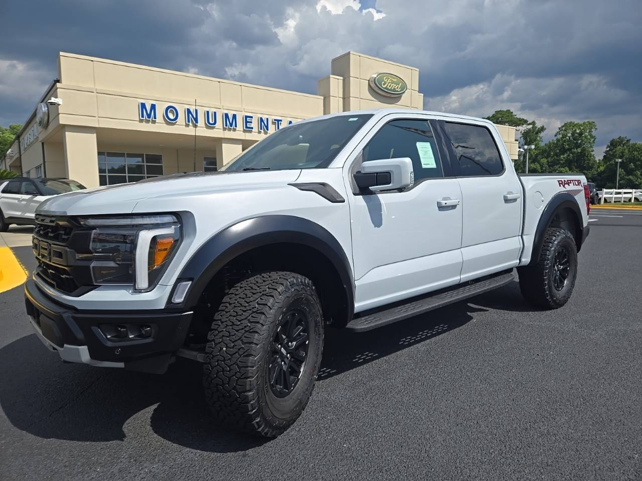 2025 Ford F-150 Raptor's photo