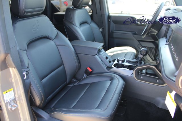 2025 Ford Bronco Badlands photo 6