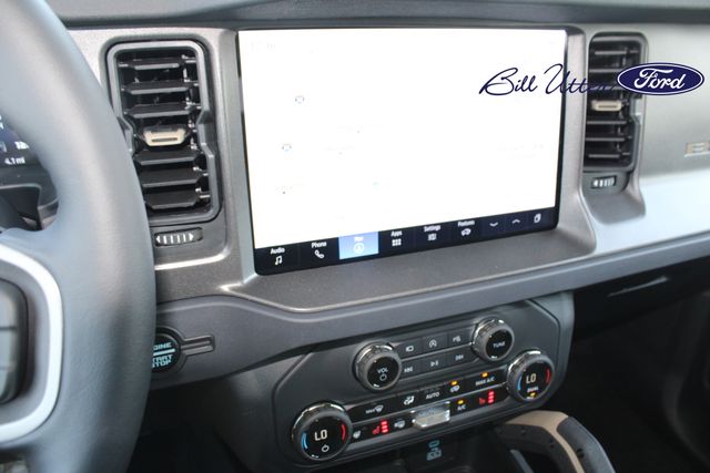 2025 Ford Bronco Badlands photo 12