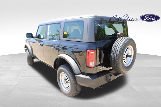 2025 Ford Bronco Base photo 4