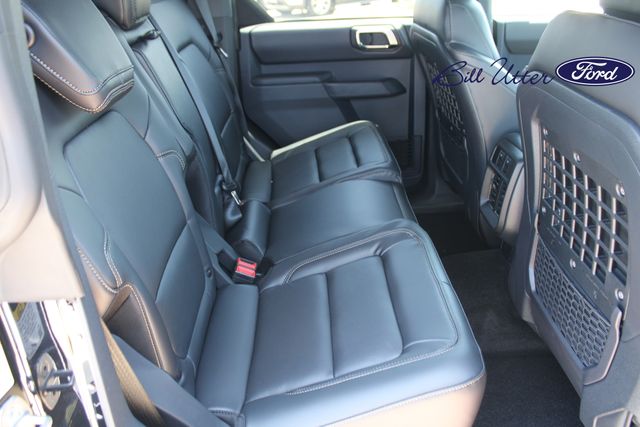 2025 Ford Bronco Badlands photo 8