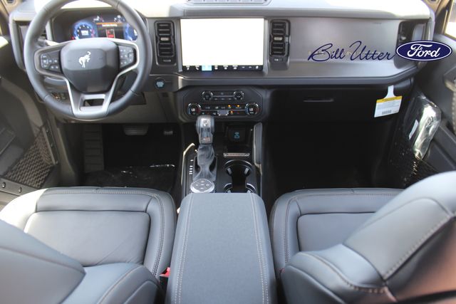 2025 Ford Bronco Badlands photo 11