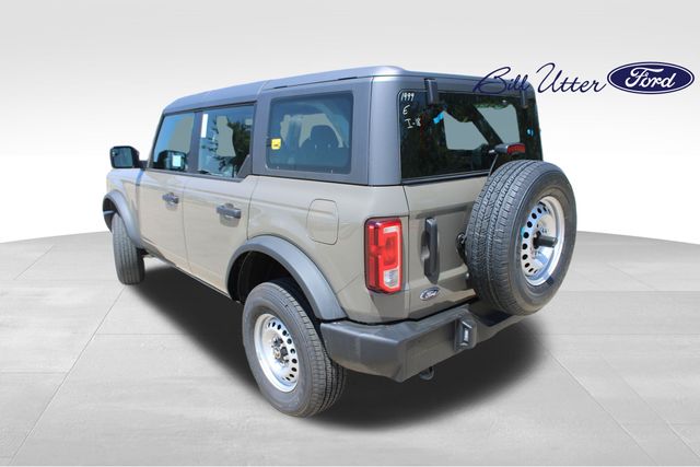 2025 Ford Bronco Base photo 4