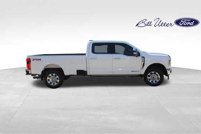 2025 Ford F-350 photo 4