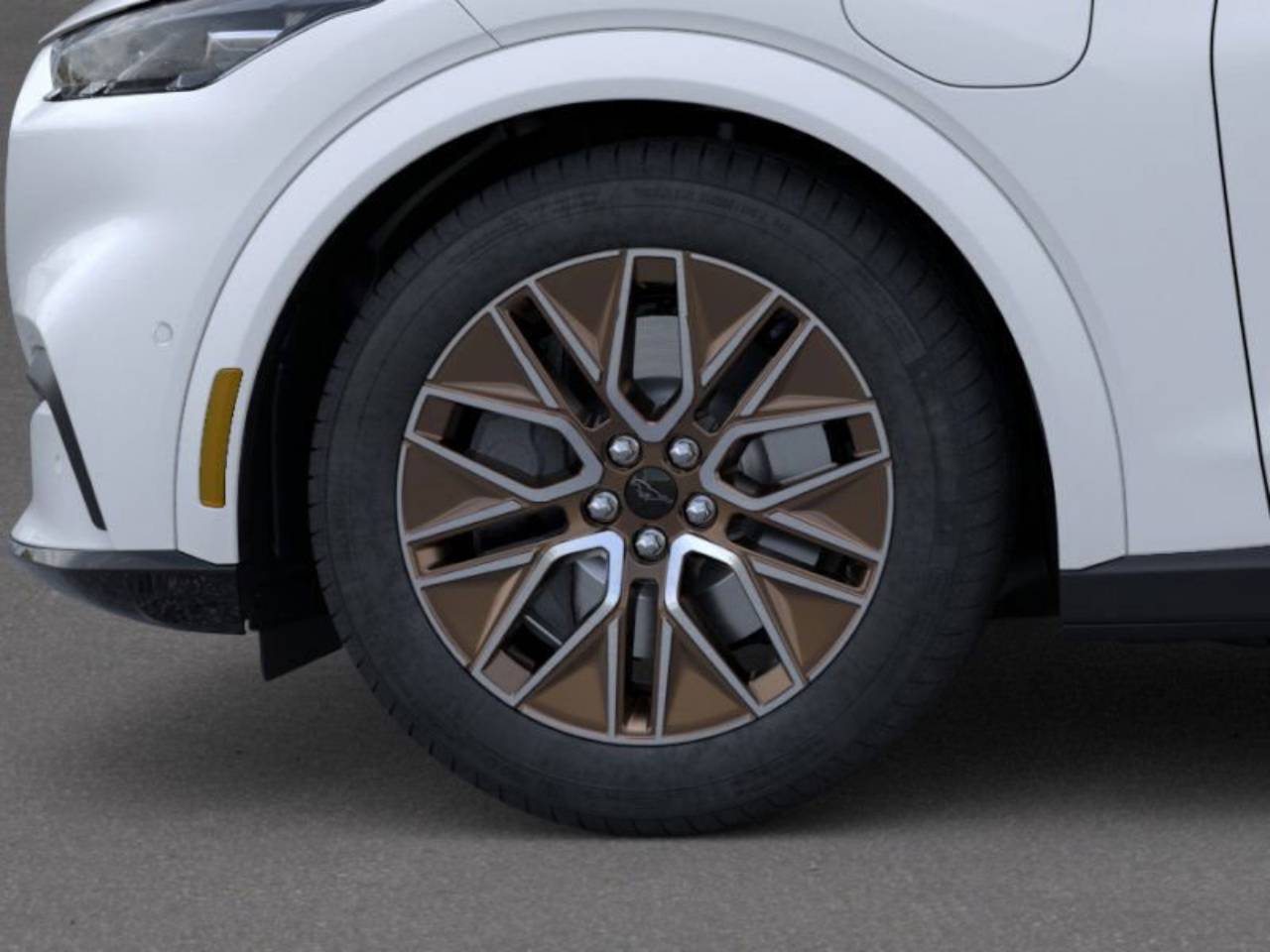 2025 Ford Mustang Mach-E Premium - Photo 19