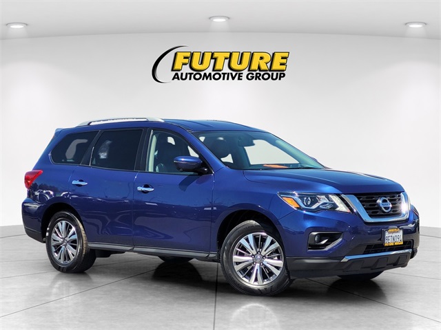 2020 Nissan Pathfinder SL