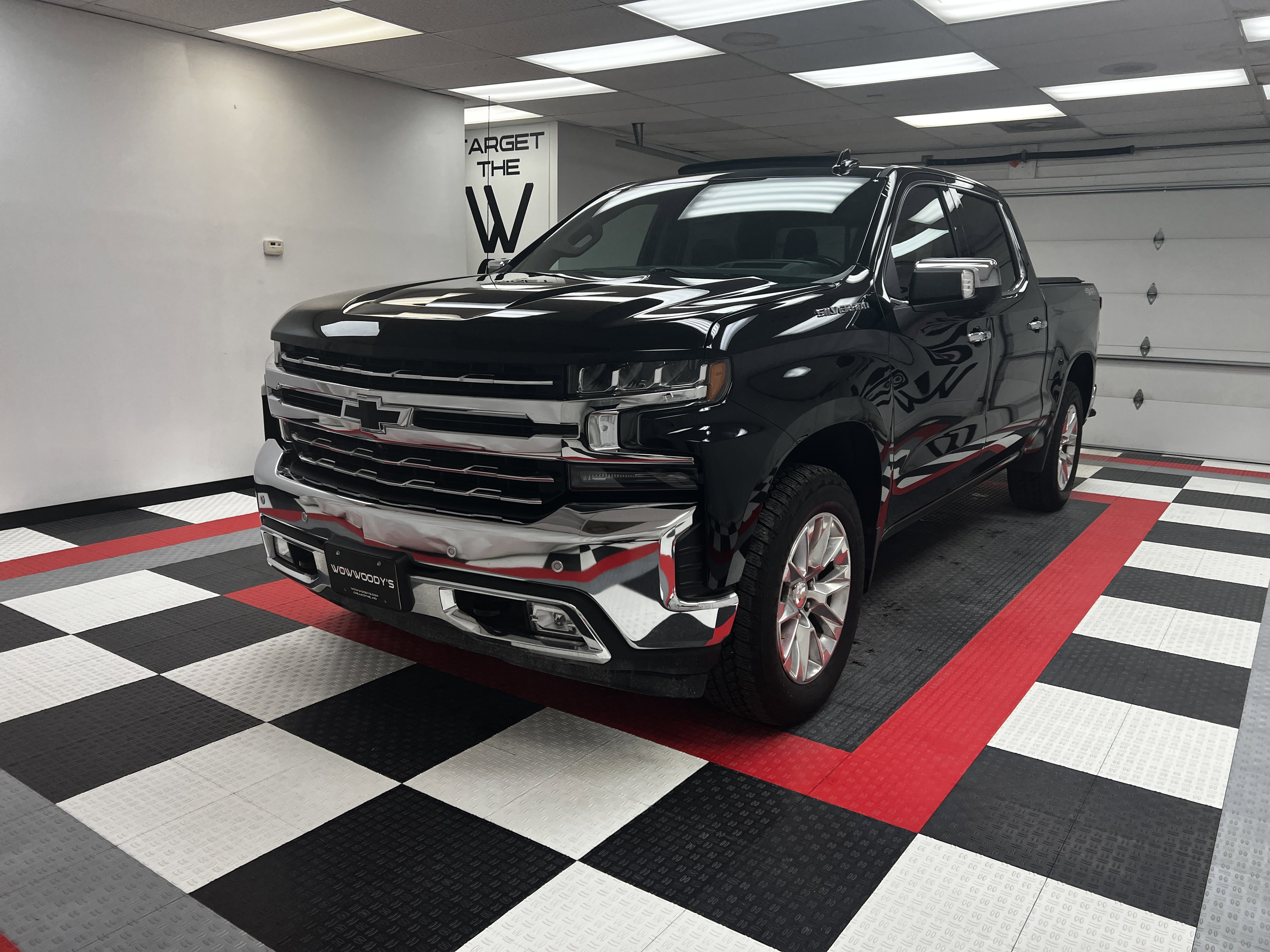 Used 2019 Chevrolet Silverado 1500 LTZ Crew Cab 4X4 5.3L V8 LTZ Premium Package Technology Package Bed Liner